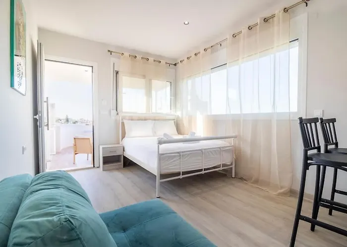 Elegant Suite Near Beach 7