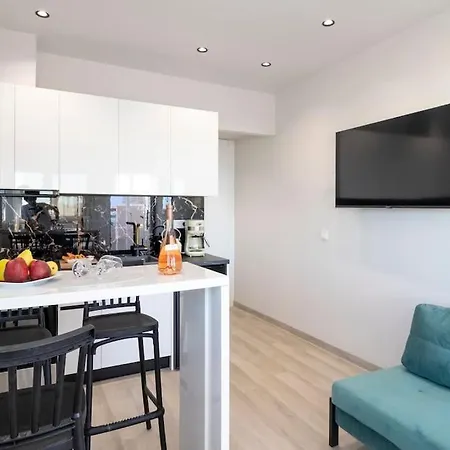 Elegant Suite Near Beach 7 Gazi Exterior photo